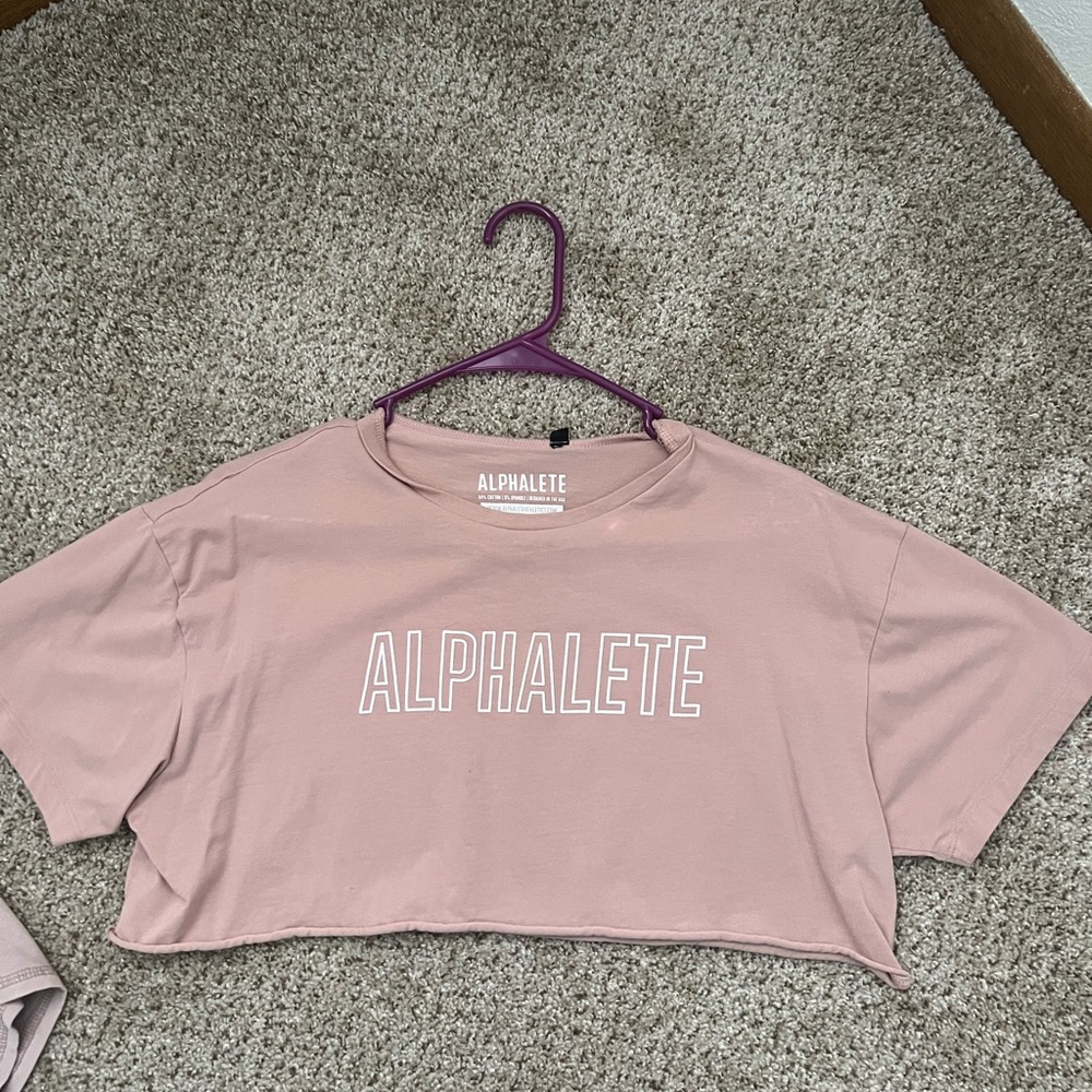 Alphalete crop top